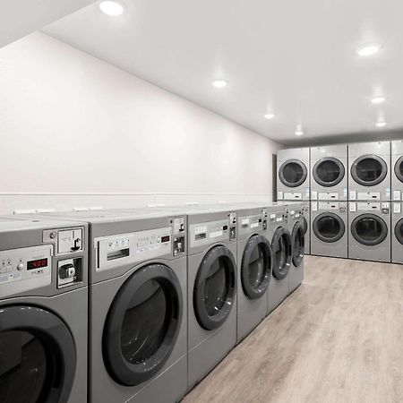 Woodspring Suites Savannah West Chatham Parkway Kültér fotó