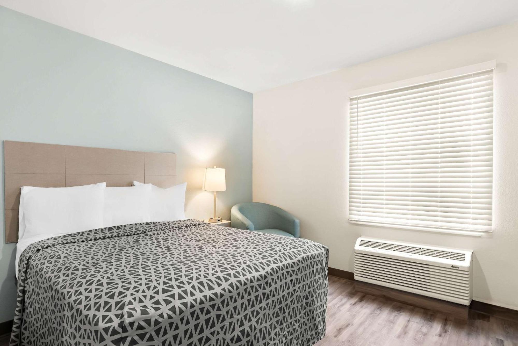 Woodspring Suites Savannah West Chatham Parkway Kültér fotó
