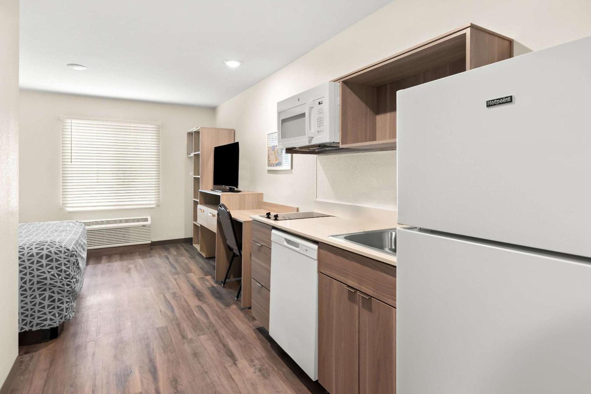 Woodspring Suites Savannah West Chatham Parkway Kültér fotó
